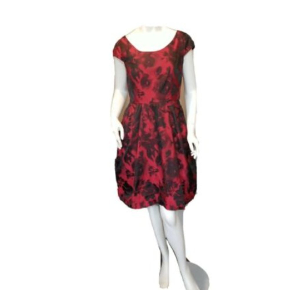 Betsey Johnson Floral Cap Sleeve Pleated Fit and Flare Dress S